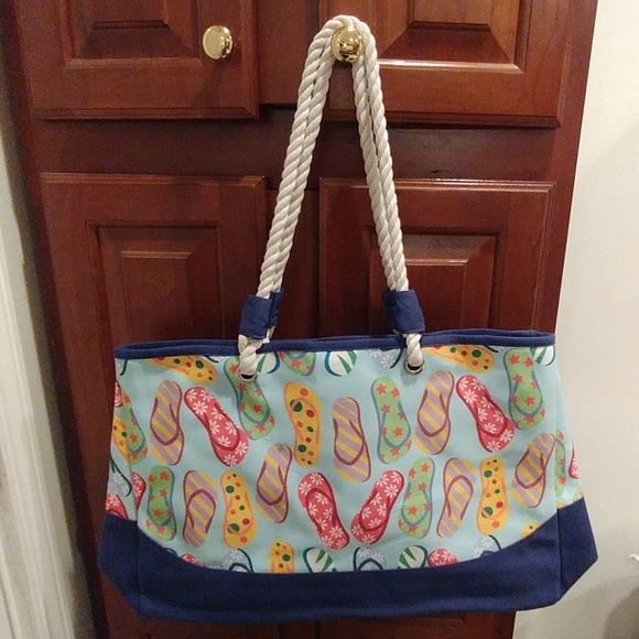 🌕 LAST ONE! NWT Beach Bag - Picture 2 of 5